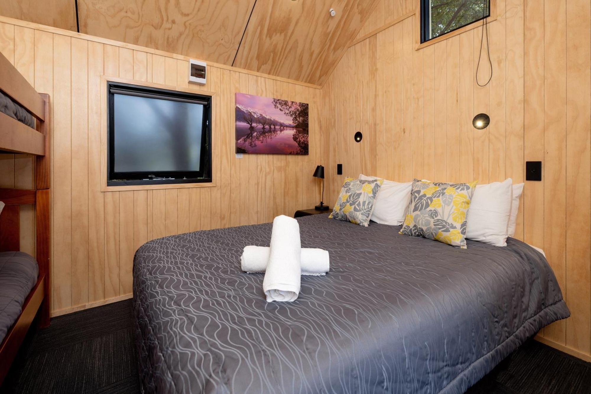 Queenstown Top 10 Holiday Park Екстер'єр фото