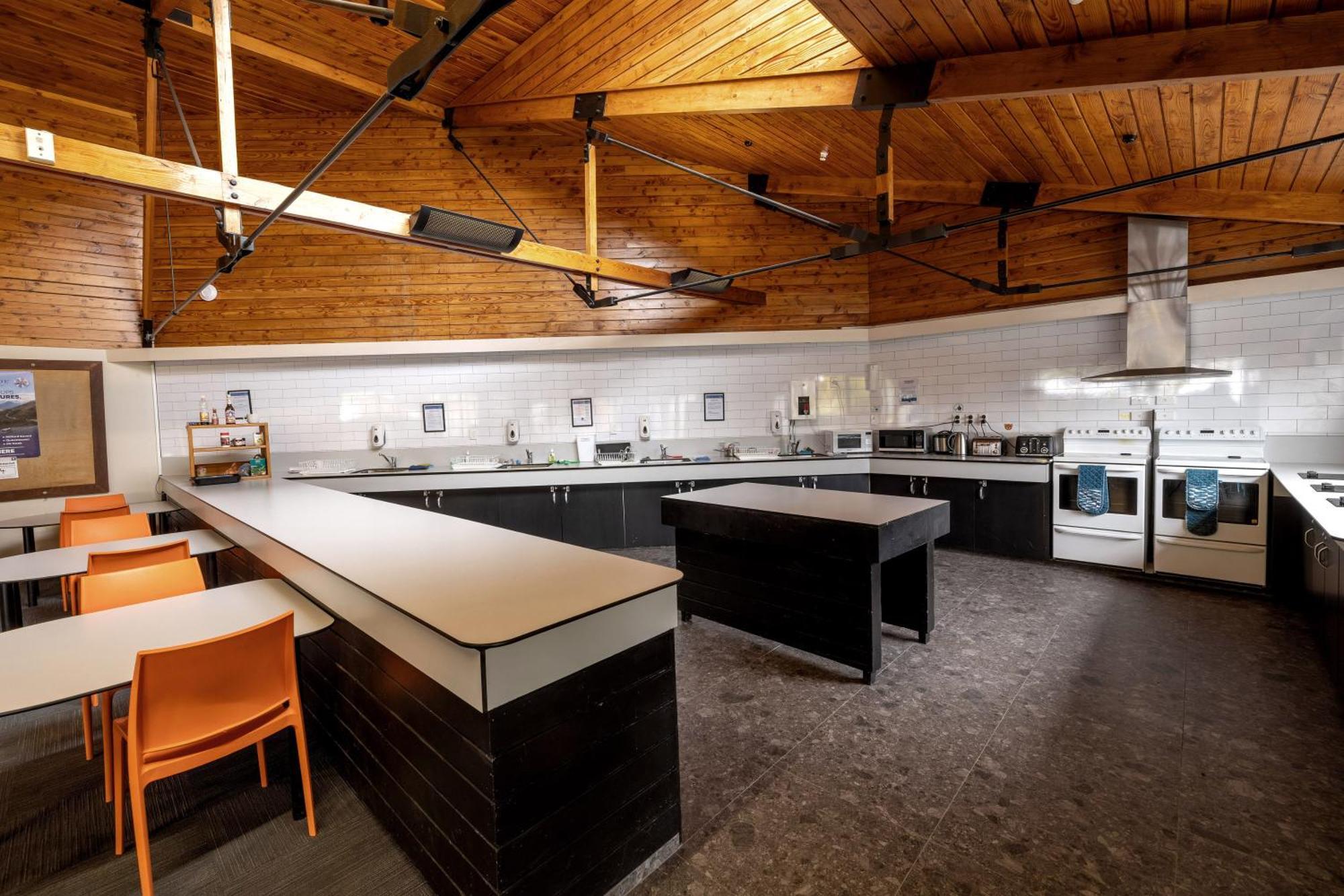 Queenstown Top 10 Holiday Park Екстер'єр фото