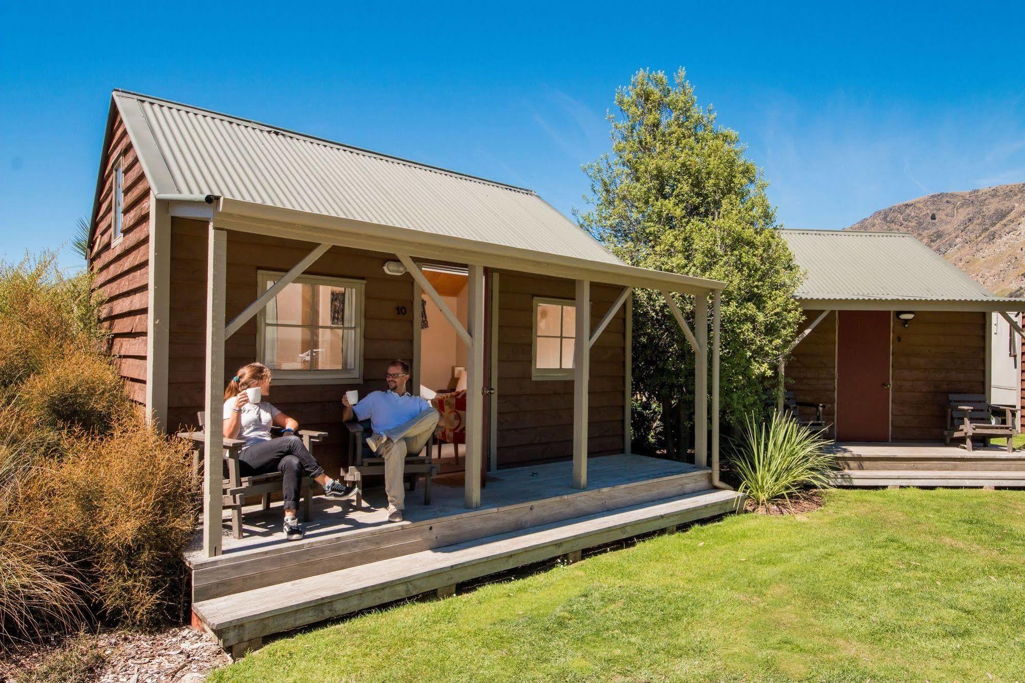 Queenstown Top 10 Holiday Park Екстер'єр фото